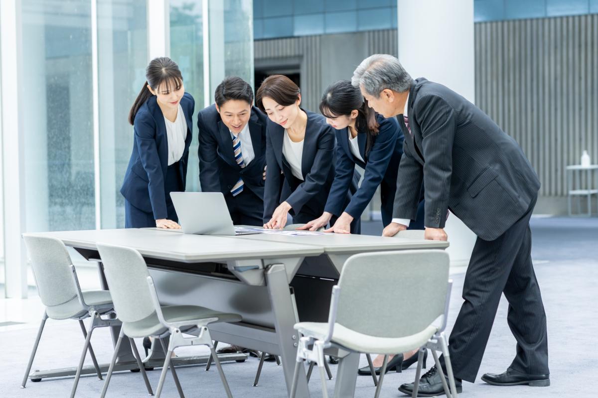 【大阪/高槻】人事企画(担当者~リーダークラス)~フルフレックス勤務/年間休日126日以上/年休取得日数16.6日平均~/パーソルAVCテクノロジー株式会社