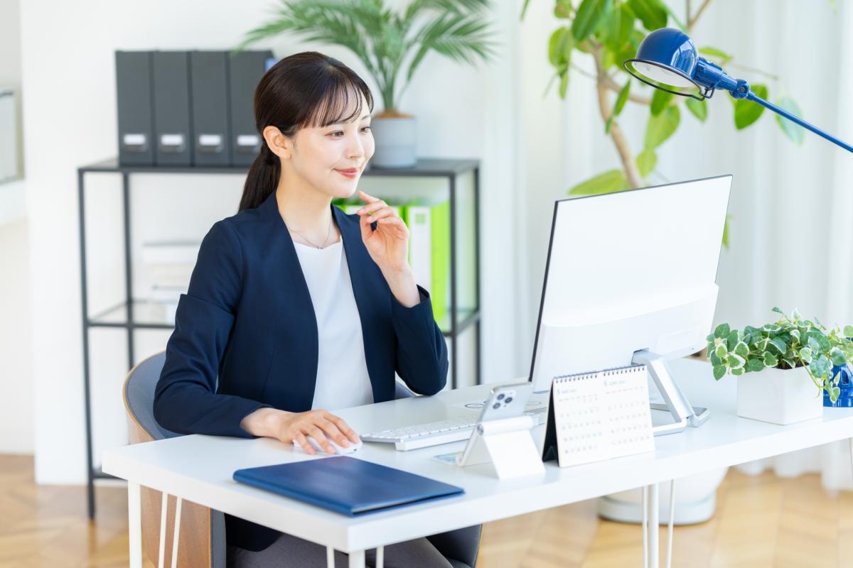 【大阪】コンタクトレンズメーカー物流事務スタッフ/株式会社Lcod/